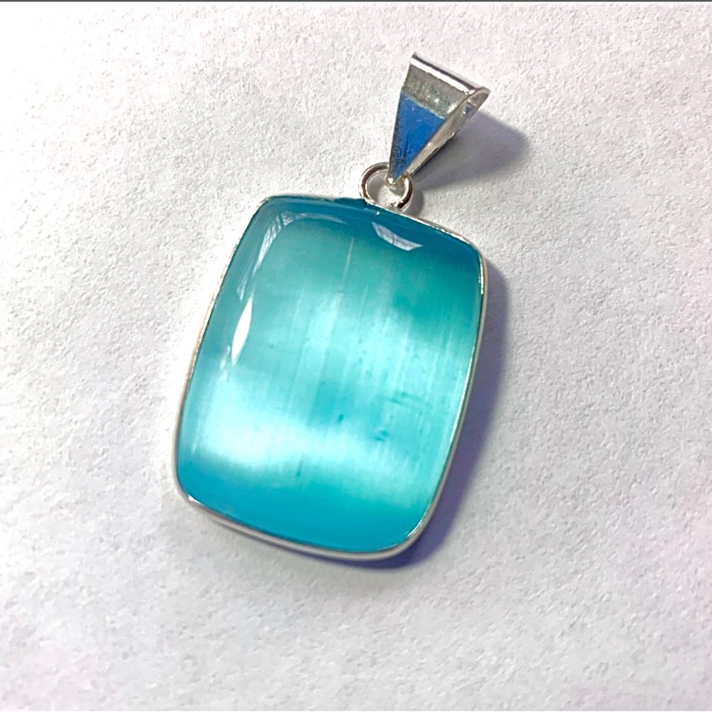 Monalisa Pendant. Sea Glass, so pretty